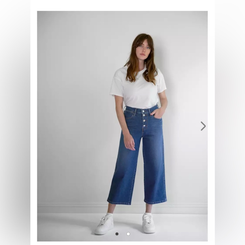 Levi’s Mile High Cropped Wide Leg Denim Jeans Size 26 EUC